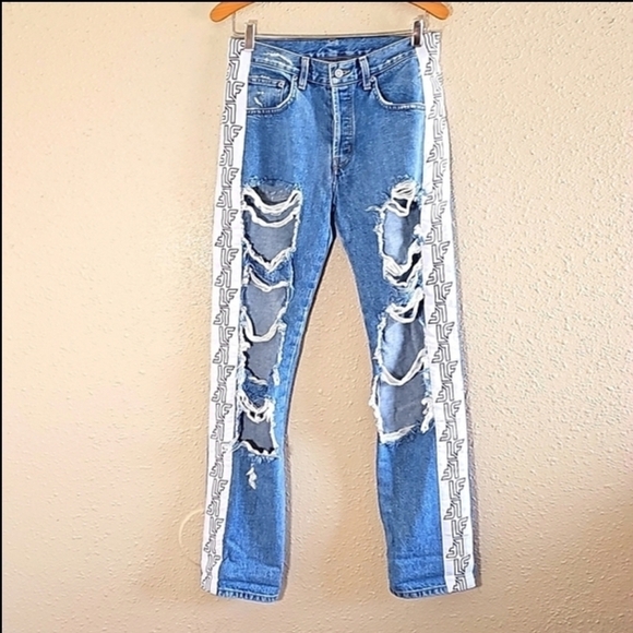 Lf Ripped Jeans. - Picture 11 of 11